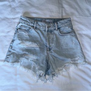 Zara High Rise Distressed Light Wash Denim Shorts - Size US 2, 24